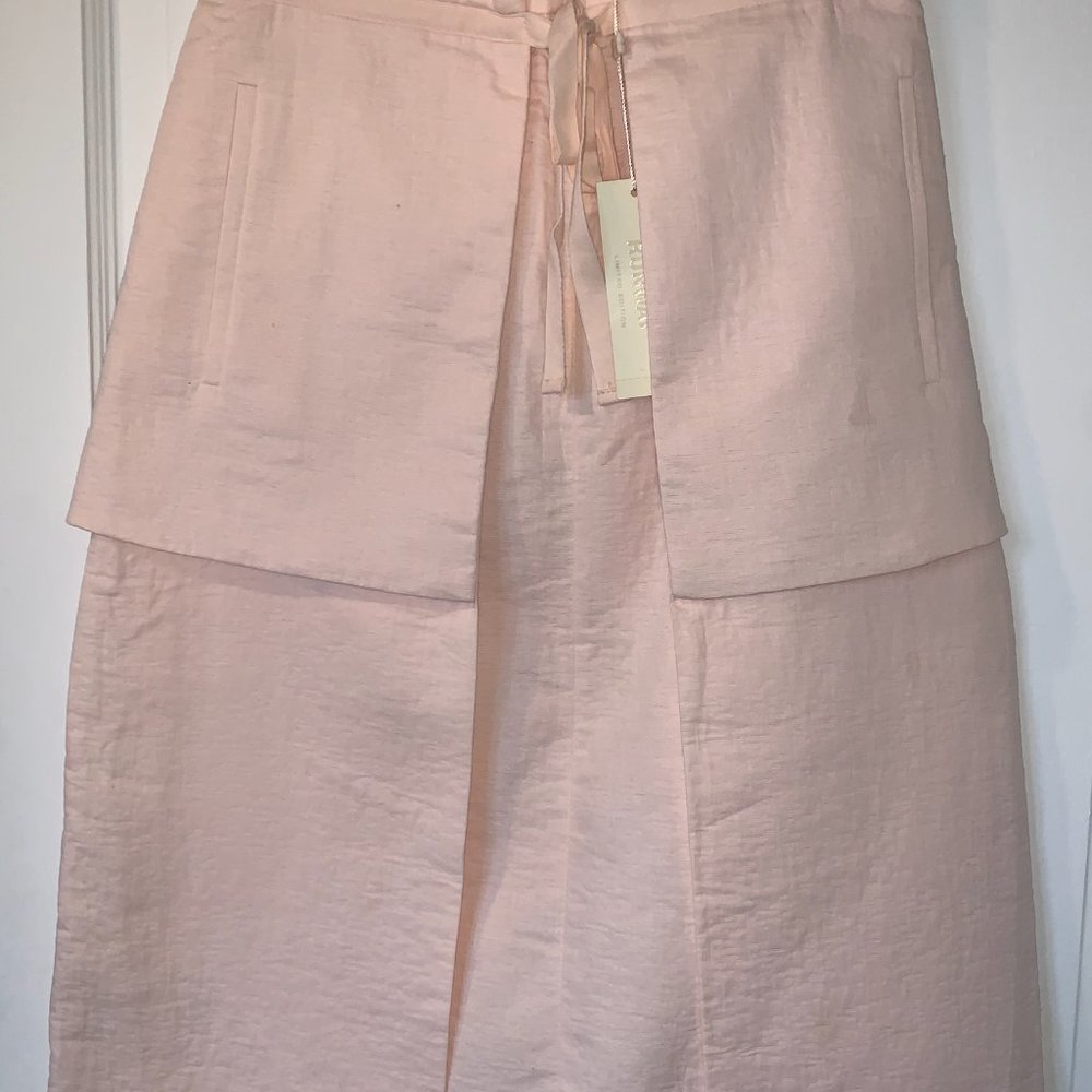 BCBG MaxAzria Runway pink skirt